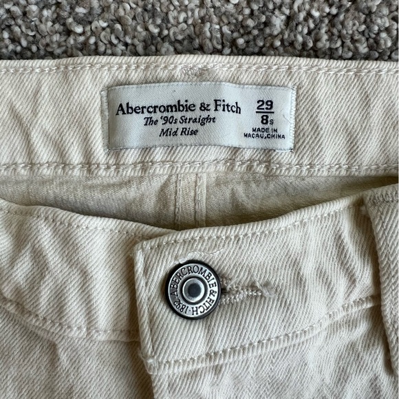 Abercrombie & Fitch Cream Mid Rise Straight Leg Jeans, Size 8S - Picture 3 of 7